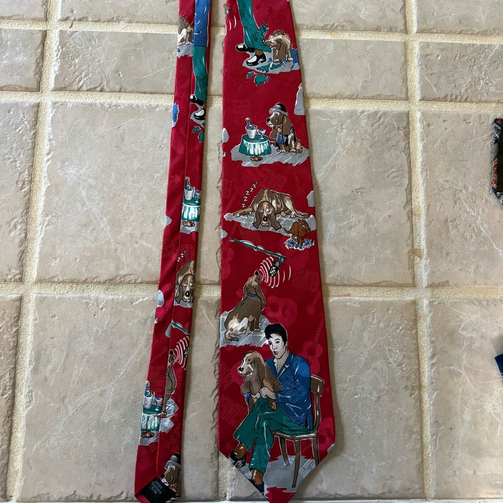 Vintage Elvis Hound Dog Tie